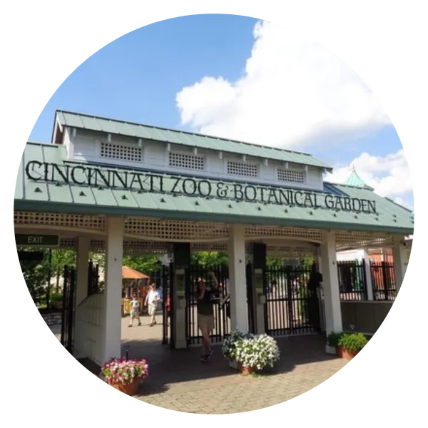 Photo of the entrance gate to the Cincinnati Zoo and Botanical Garden